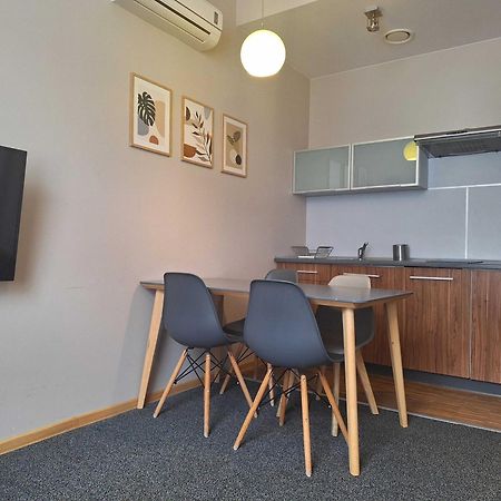 Adler Bed&Breakfast Daire Łódź Dış mekan fotoğraf
