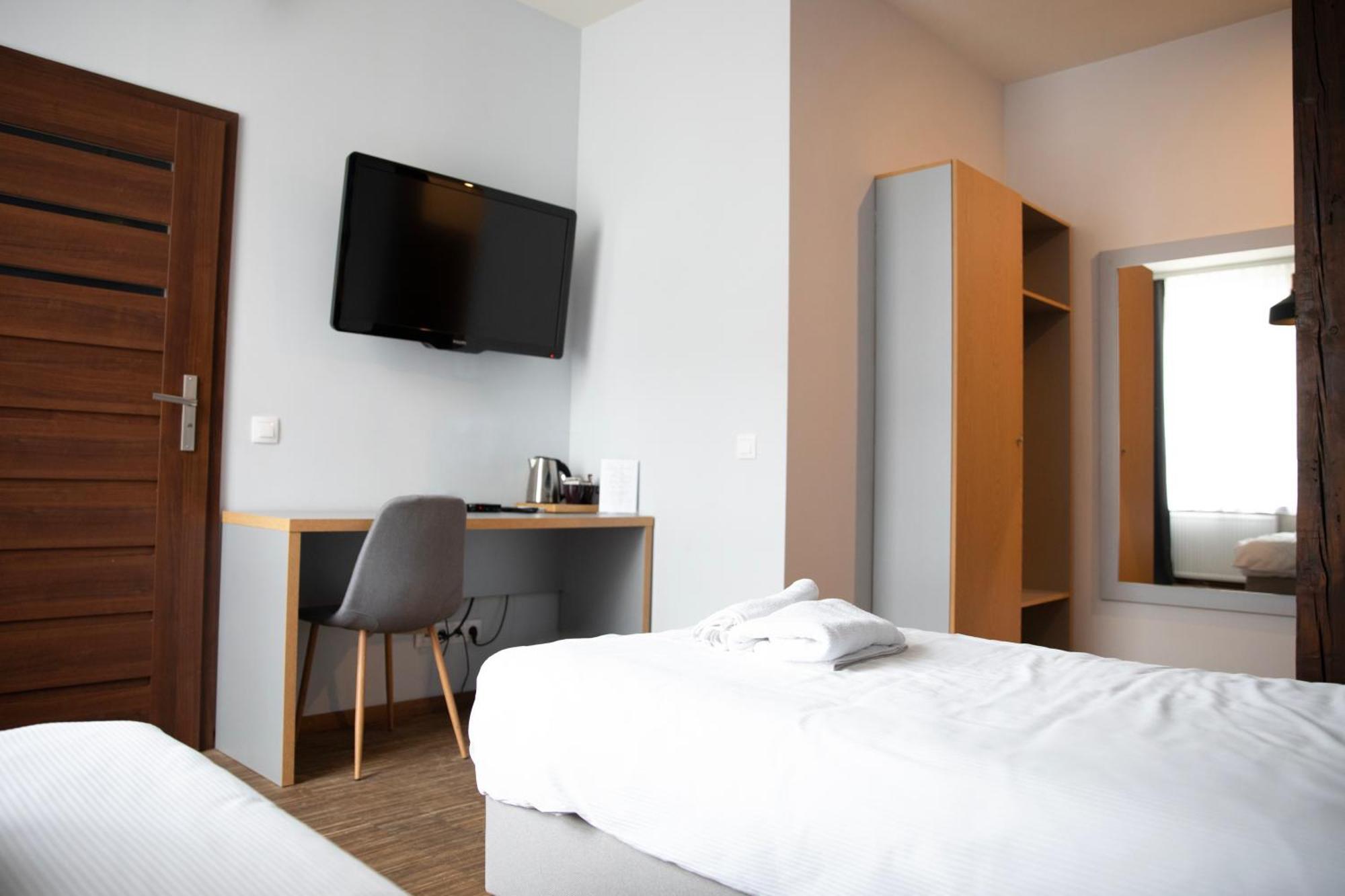 Adler Bed&Breakfast Daire Łódź Dış mekan fotoğraf