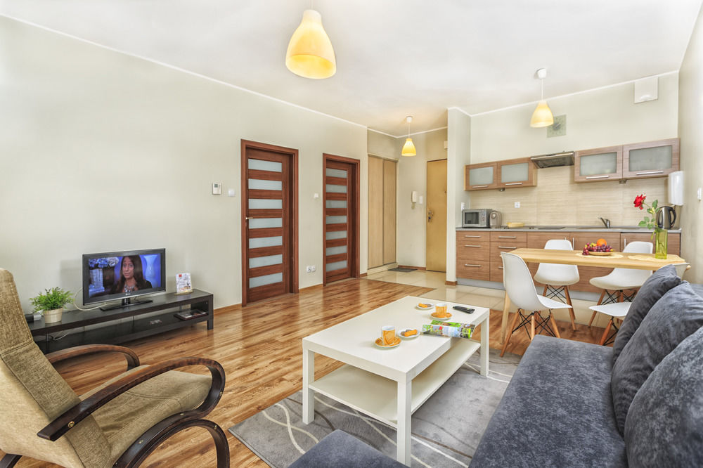 Adler Bed&Breakfast Daire Łódź Dış mekan fotoğraf